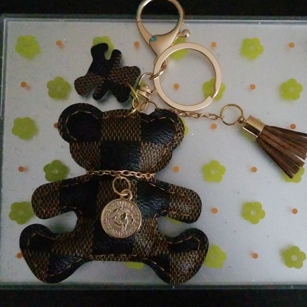 🆕️Cute Bear Keychain Purse Charm
